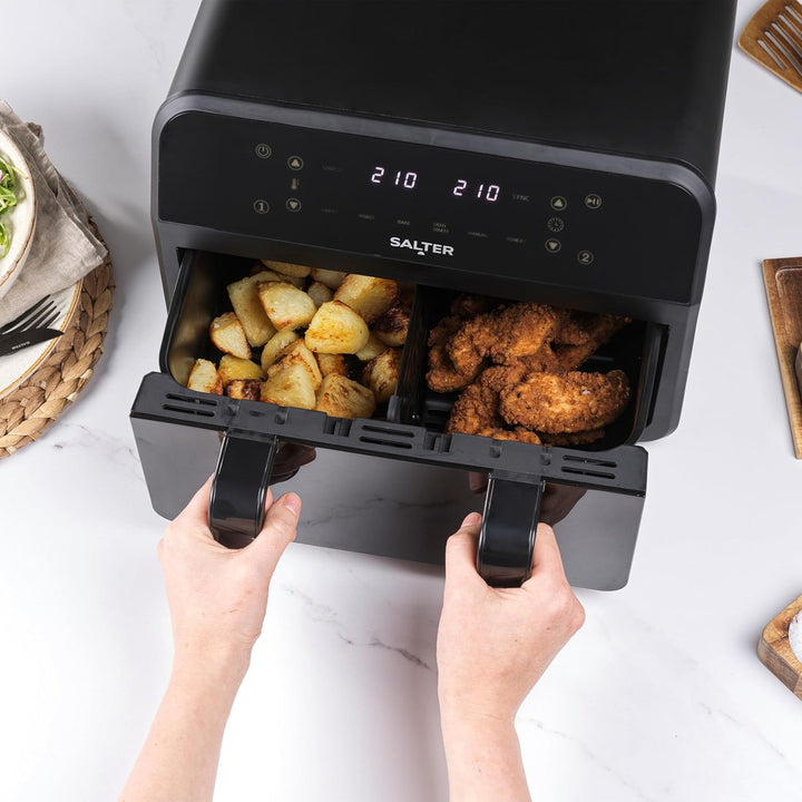 Salter Dual View Heissluftfritteuse – 7 l Antihaft-Kochschale mit abnehmbarer Trennwand, grosse Fami