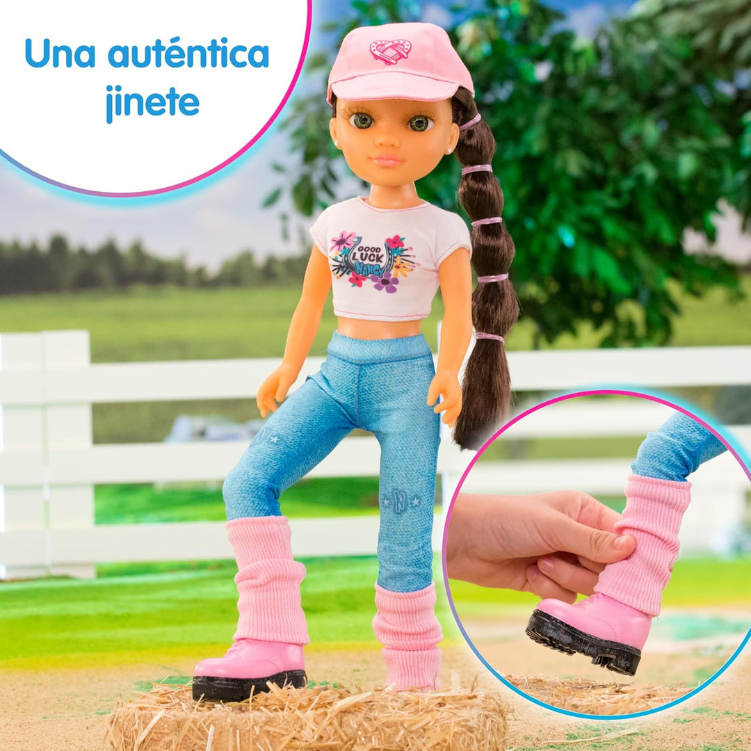 NANCY - A Day with her Horse, Modepuppe mit Pferd, Pflegezubehör, Bürstenschwamm, der die Farbe des