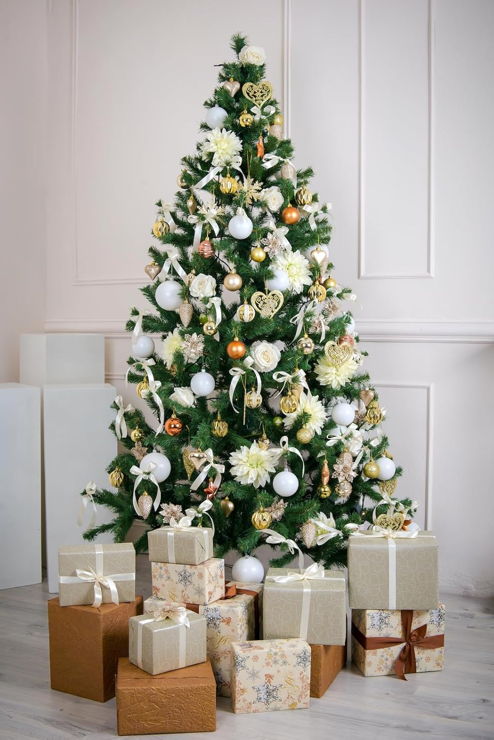 SOLAGUA NAVIDAD Künstlicher Weihnachtsbaum mit extra gefüllten Lamettablättern, 150–300cm Tanne mit