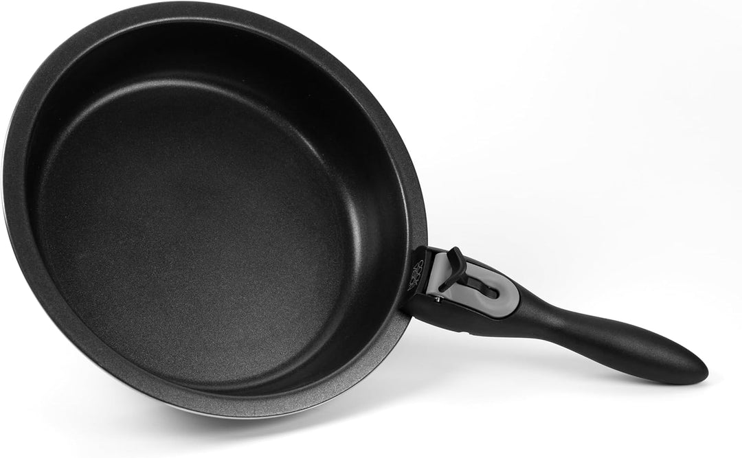 Starter-Topf-Set 13-tlg. 3x Edelstahltöpfe für alle Herdarten, 3x Glasdeckel, 1x Pfannen, 1x Griffe,