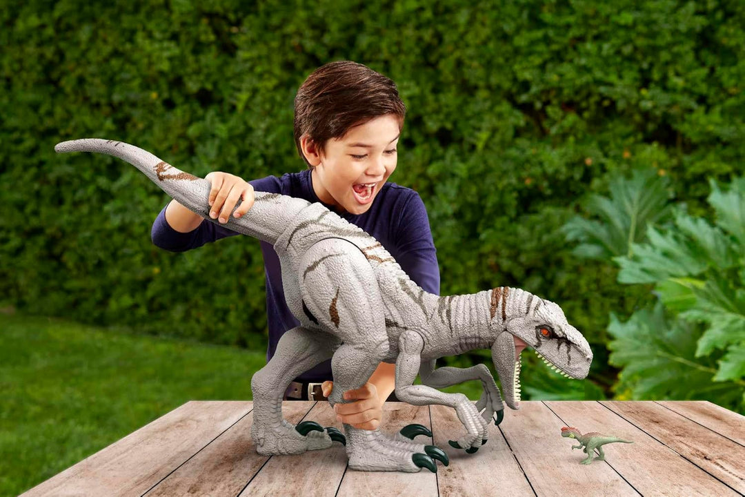 Jurassic World HFR09 - "Dominion: Ein neues Zeitalter" Riesendino Atrociraptor Actionfigur, extragro