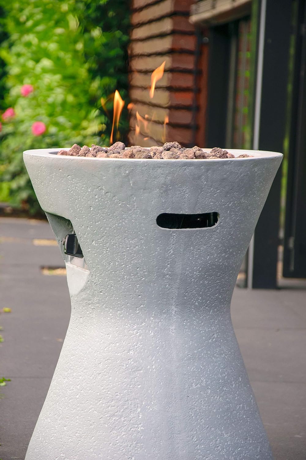 dobar® 35439e Lava-Ofen "Conico" - Gaskamin Outdoor aus Magnesia - Gasfeuerstelle mit Lavasteinen -