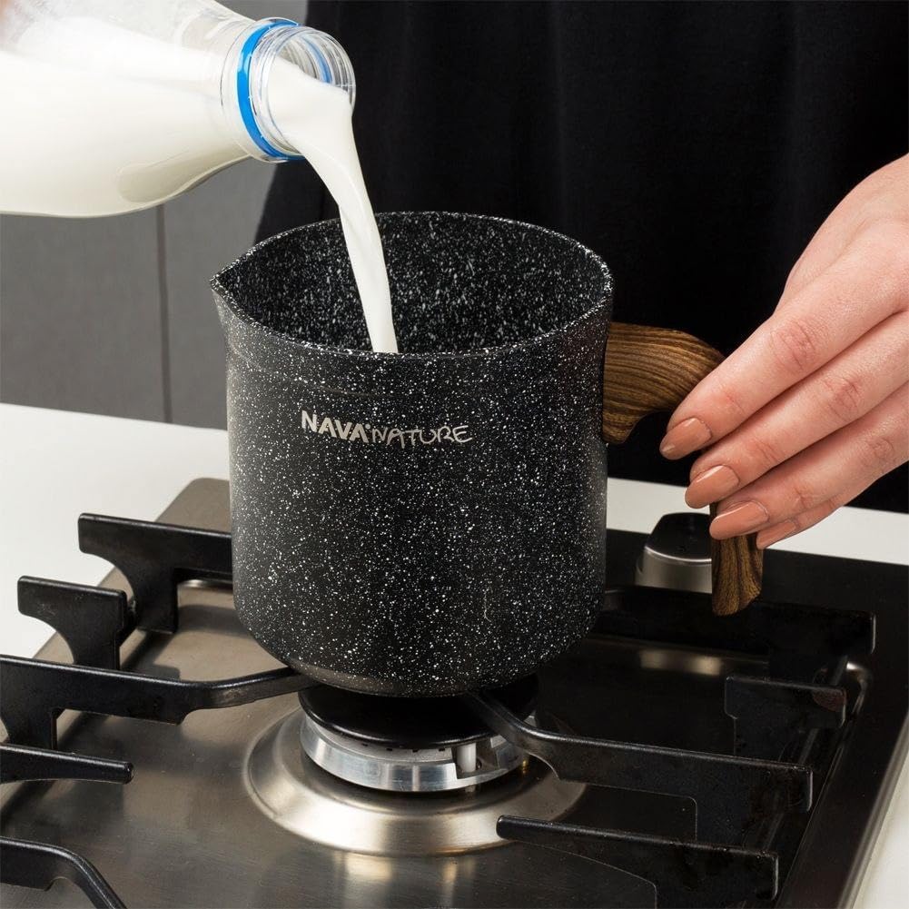 NAVA Milchtopf 1 L | Stielkasserolle mit Granitbeschichtung Nature zum Aufkochen von Milch | Schmelz