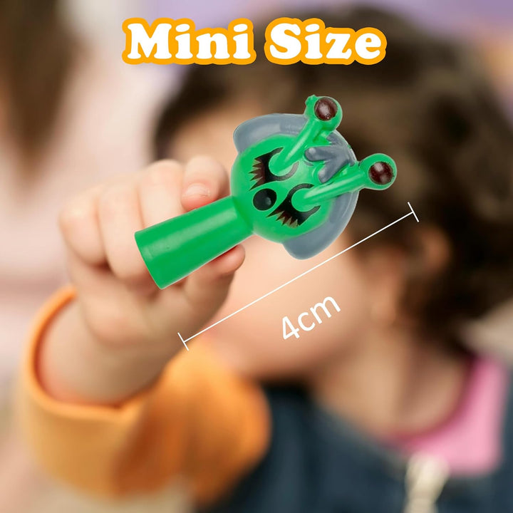 24 St. Bunte und seltsame Figuren Grosse Augen 4-5cm Mini-Spielzeug für Kinder Cartoon-Spiel-Charakt