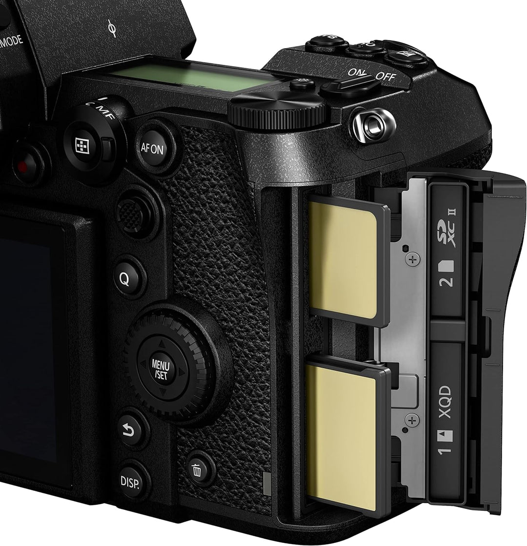 Panasonic Lumix DC-S1RE-K spiegellose Vollformatkamera, 5K 30p/25p/24p Videoaufnahmen mit Flip Scree