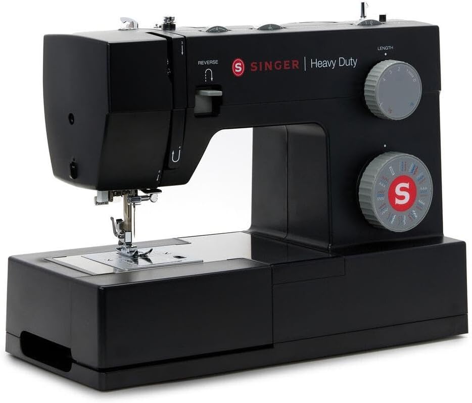 SINGER Heavy Duty 4432 Black Edition