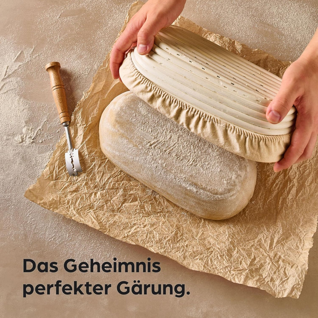 Praknu Gärkorb Oval 28cm - Set mit Bürste, Leinentuch & Brotbeutel - Brotkorb aus nachhaltigem Ratta