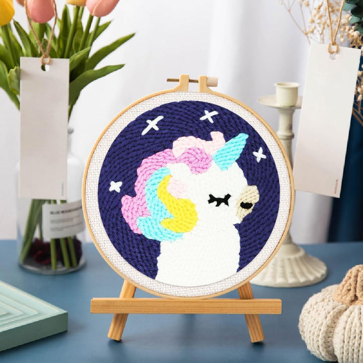 Figured'Art Punch Needle Set für Erwachsene - Stickerei, ideal für Anfänger - Bezauberndes Einhorn -