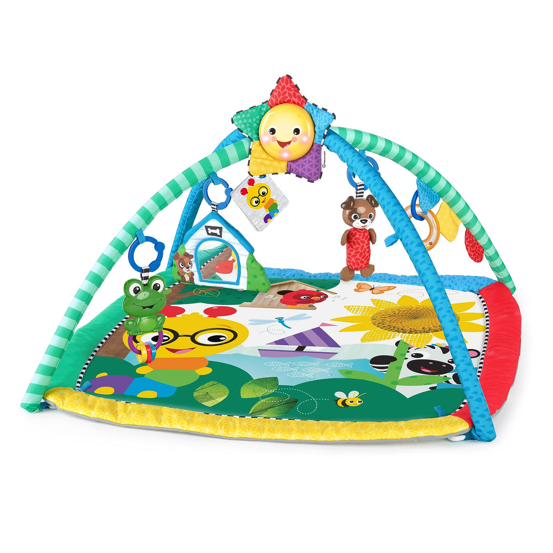 Baby Einstein Caterpillar und Friends Spieldecke mit Spielbogen, abnehmbaren Spielzeugen, Lichteffek