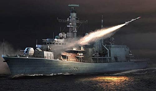 Trumpeter 04547-1/350 HMS Type 23 Frigate-Monmouth (F235) Modellbausatz, Mittel