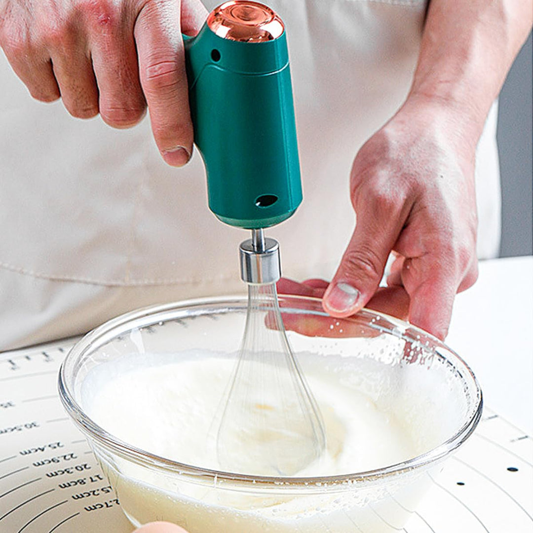Namvo Mini-Handmixer, tragbar, über USB wiederaufladbar, Hand-Eierschläger mit 2 abnehmbaren Rührbes