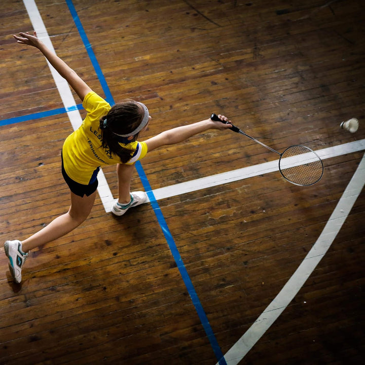 Relaxdays 2 x Badmintonset, 4 Badmintonschläger & 4 Bälle, Federballschläger für Kinder und Erwachse