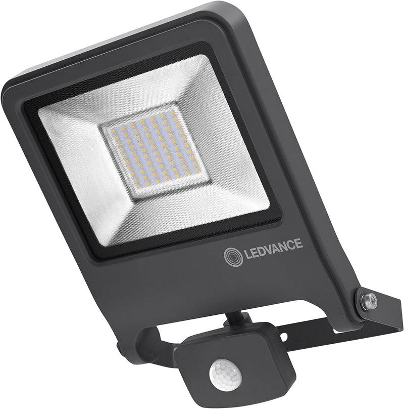 LEDVANCE LED Fluter, Leuchte für Aussenanwendungen, integrierter Bewegungssensor, Warmweiss, ENDURA