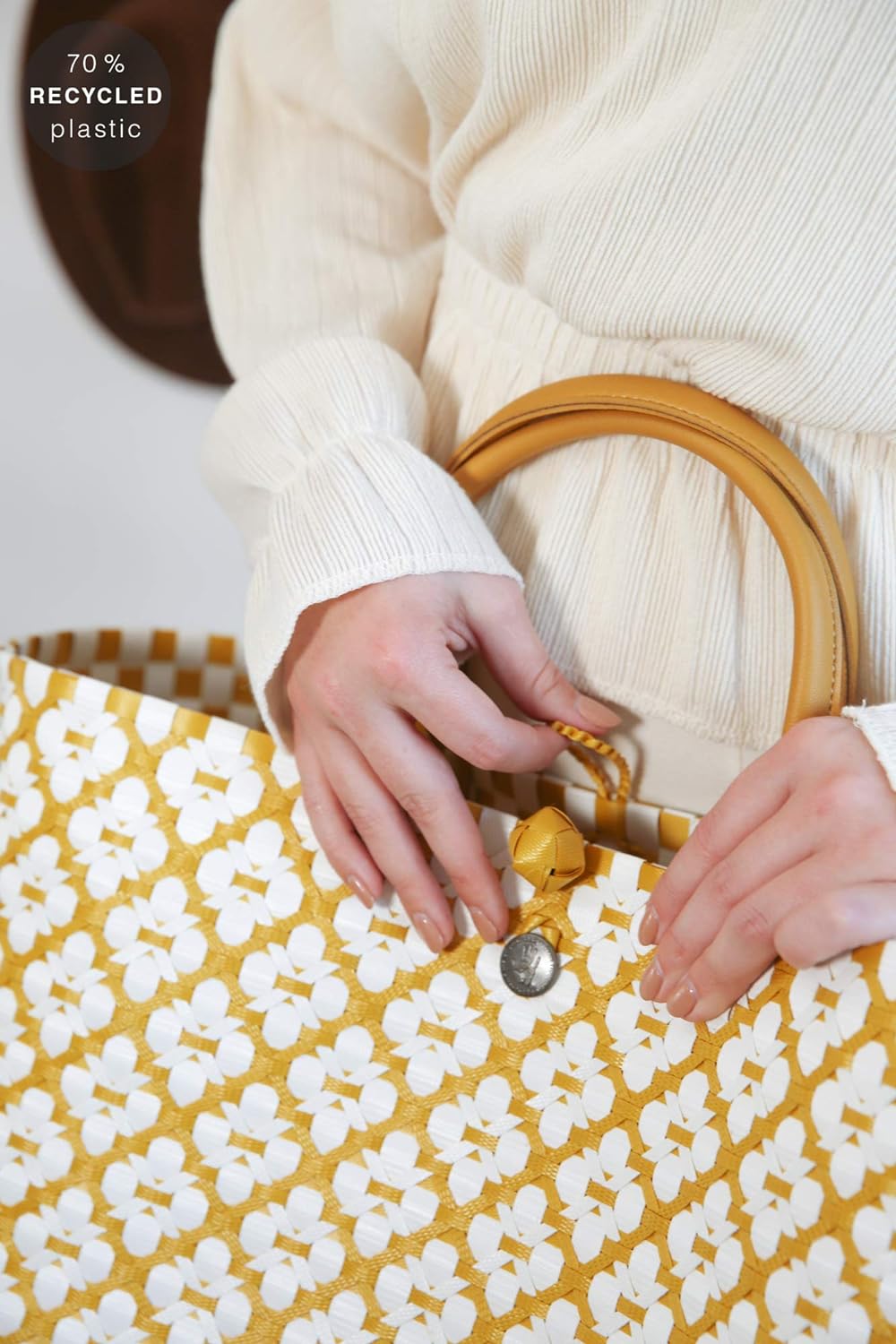 Handed By - Tasche/Shopper/Einkaufstasche - Motif Bag - Kunststoff - gelb/weiss - 32 x 38 x 22 cm