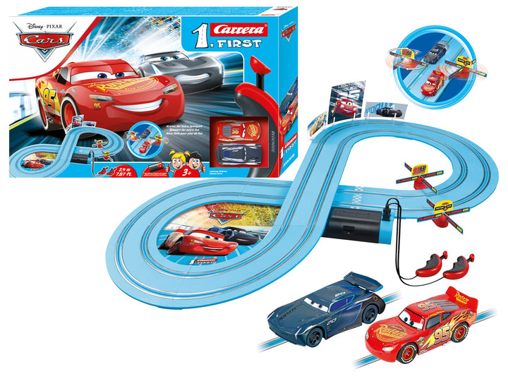Carrera First Disney Pixar Cars - Piston Cup Autorennbahn für Kinder ab 3 Jahren I 2,9m Rennstrecke