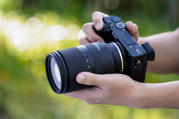 TAMRON 17-70mm F/2.8 Di III-A VC RXD Zoom-Objektiv für spiegellose APS-C-Systemkameras - für Sony E-