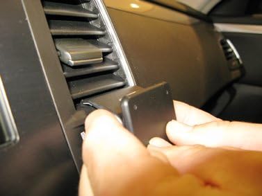 Brodit | ProClip Fahrzeughalter 855237 | Made IN Sweden | Winkelbefestigung | für linkslenkende Fahr