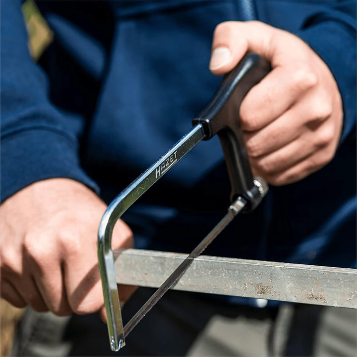 HAZET Metall-Säge 1981 I Säge-blatt aus chromlegiertem Werkzeug-Stahl mit Glasfaser verstärktem Kuns