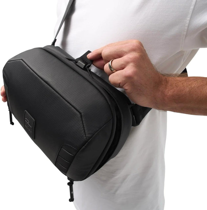Gomatic Kamera Sling Bag 5L – Kompakte Umhängetasche für DSLR & Systemkamera, Entwickelt mit Peter M