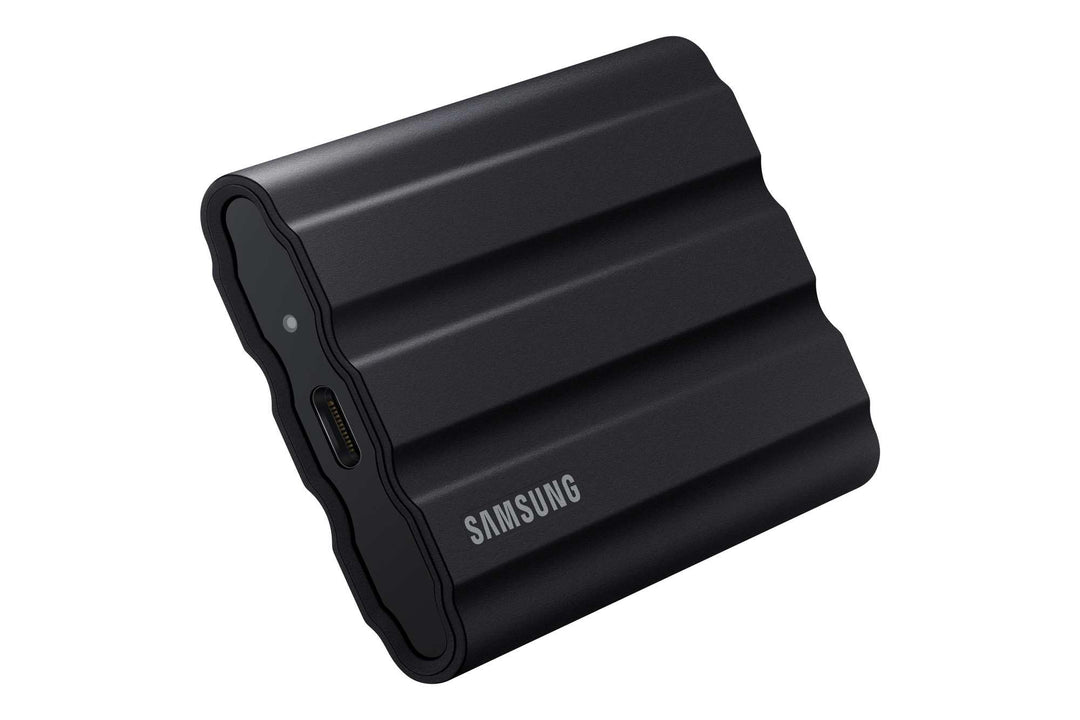Samsung Portable SSD T7 Shield, 4 TB, USB 3.2 Gen.2, 1.050 MB/s Lesen, 1.000 MB/s Schreiben, Robuste