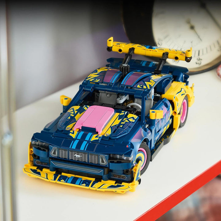 LEGO Technic Ford Mustang GT Auto aus der Tuning-Werkstatt - anpassbares Spielzeugauto - Flitzer mit