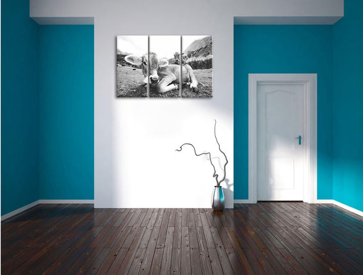Pixxprint Almkuh in den Bergen als Leinwandbild/Grösse: 3 Teilig (120x80) cm/Wandbild/Kunstdruck/fer