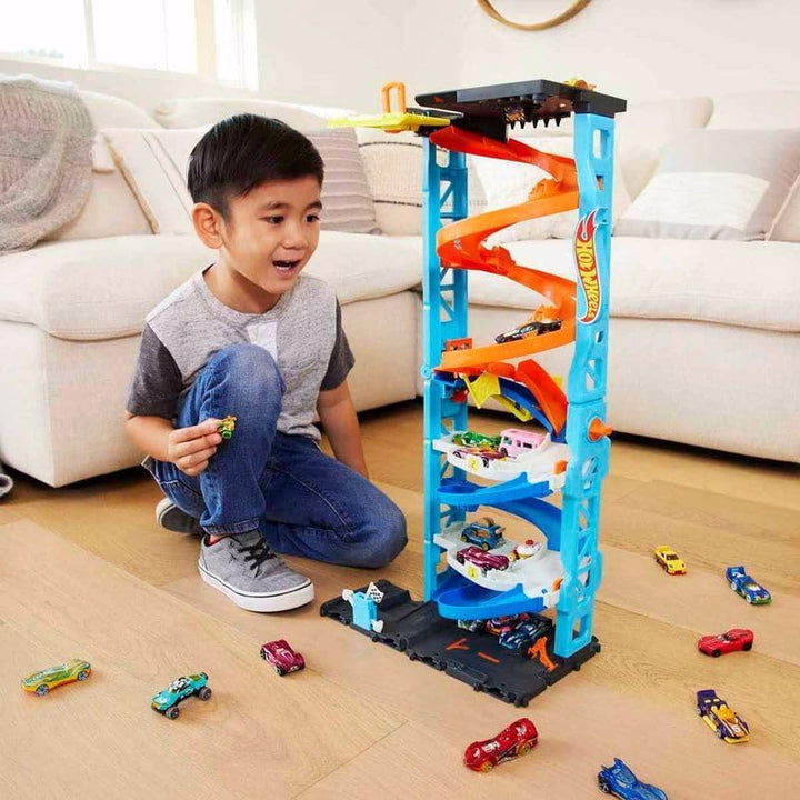 Hot Wheels Aufregender Rennturm HKX43