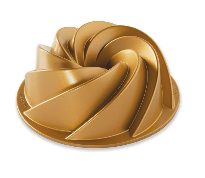 Nordic Ware 90077 Gugelhupf mit filigranen Einkerbungen, Aluminium, Gold, 21,6 x 21,6 x 10,2 cm