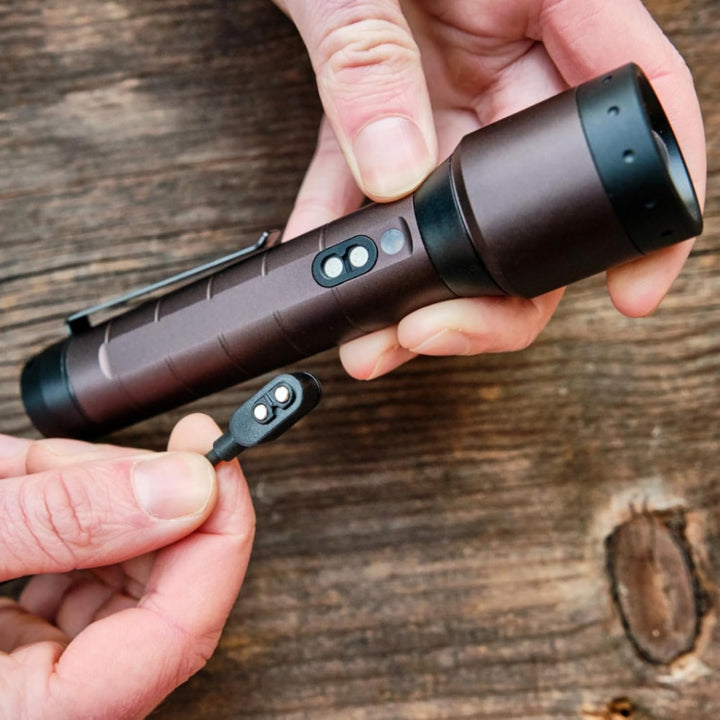 Ledlenser P6R Signature LED Taschenlampe | Led Batterie Taschenlampe fokussierbar | Leuchte hell 140