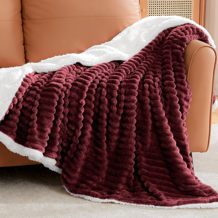 BEDELITE warme Decke Sherpa Kuscheldecke Flauschig Burgund XXL 220x240 | dicke Deko Fleecedecke, Cor