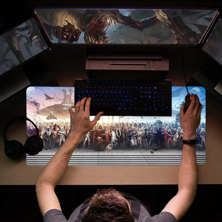 Grosses Gaming-Mauspad mit der ausgewählten Schreibtischunterlage, Mauspad mit rutschfester Gummiunt