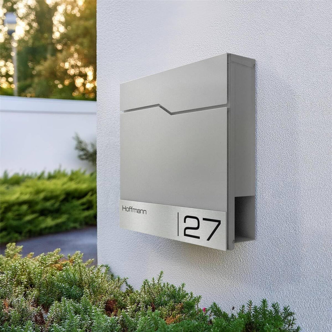 Metzler Briefkasten in RAL 9007 Graualuminium Enno - Wandbriefkasten mit V2A Edelstahl-Namensschild