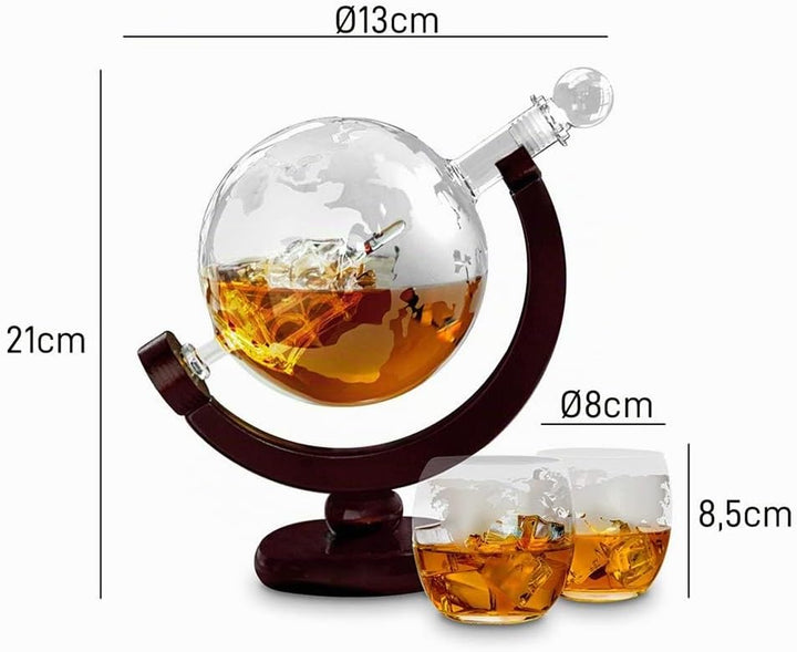 MikaMax - Globus Dekanter Set - Whisky Karaffe - mit zwei Gläser - Whiskysteine - Zange - Trichter i