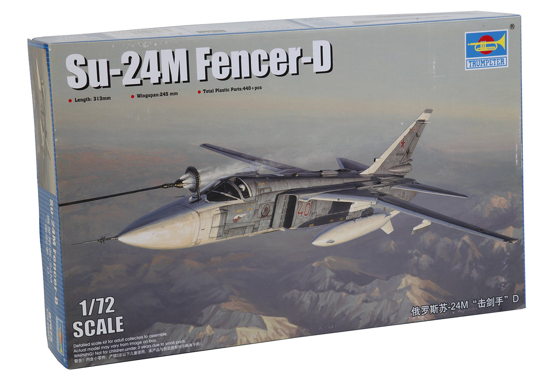 Trumpeter 001673 Su-24,Su-24m Modellbau, Hobby, Zusammenbau, detailliert, Rot/Weiss