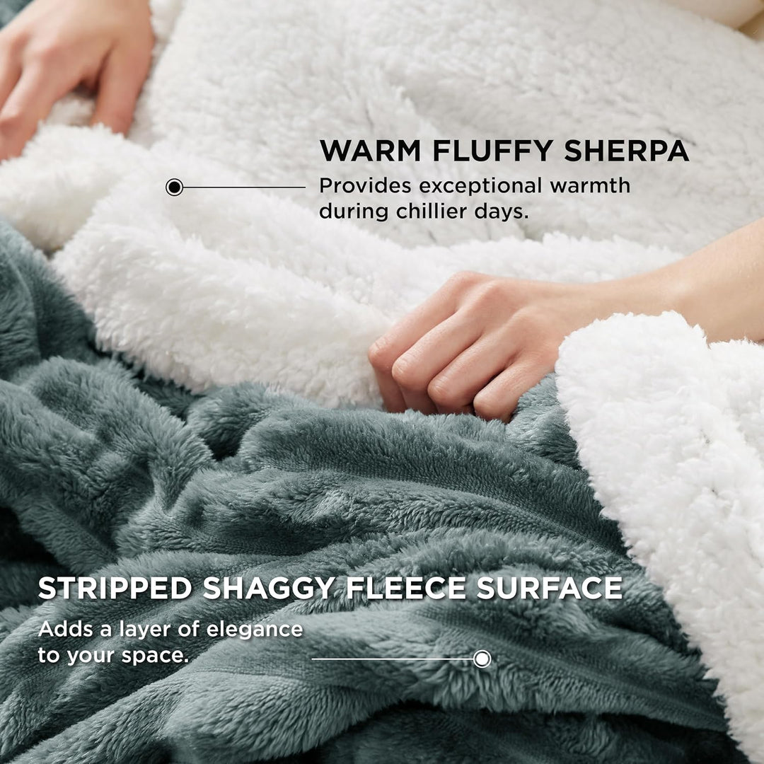BEDSURE Sherpa Decke Dunkelgrün - Warme Dicke Kuscheldecke Flauschig, Sofadecke Couchdecke Winterdec