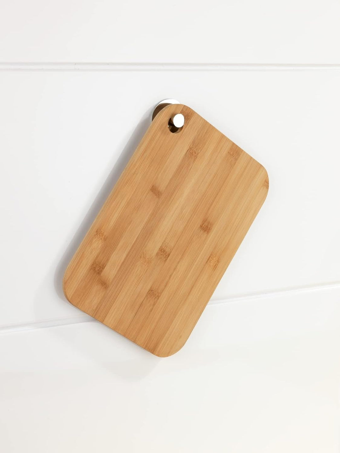 WENKO Schneidebrett Bambus M, beidseitig verwendbar, Brett mit Griffloch aus umweltfreundlichem, sch