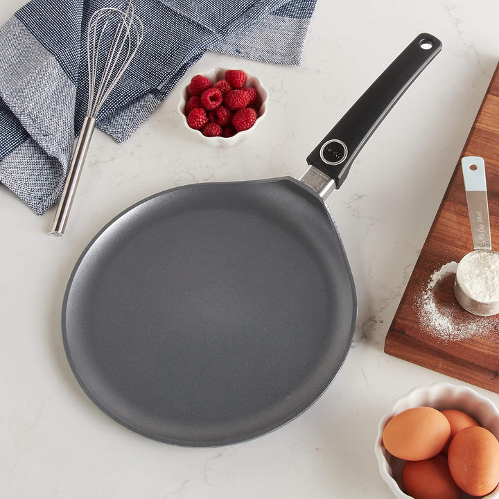 Woll Diamond Lite Krepppfanne, antihaftbeschichtet, Induktionsgeeignet, 26 cm, Grau Crepe-Pfanne 10.