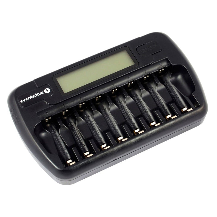 everActive Ladegerät für 8 Akkus AAA AA, schnelle Ladung - 4 Stunden Akku-Set, LCD Anzeige, Auffrisc