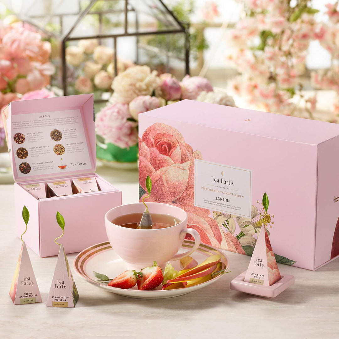 Tea Forte Geschenk-Set mit Kaffeetasse, Teetablett und 10 handgefertigten Pyramiden-Tee-Ei (Jardin)