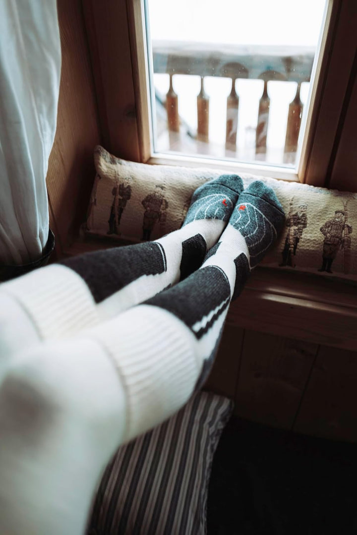 FALKE Herren SK1 Skisocken atmungsaktive schnelltrocknende klimaregulierende geruchshemmende Wolle F