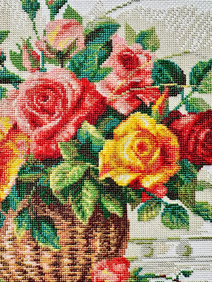 RIOLIS Korb mit Rosen Kreuzstich-Set, Baumwolle, Mehrfarbig, 35 x 30 x 0.1 cm
