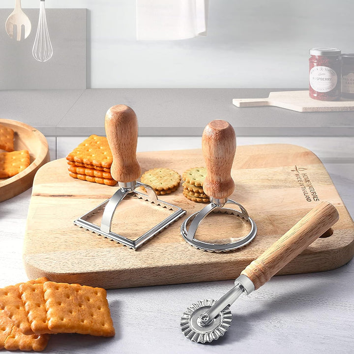 Ravioli Maker Stamper Cutter mit Roller Wheel Set, Pasta Maker Form mit Holzgriff und geriffeltem Ra