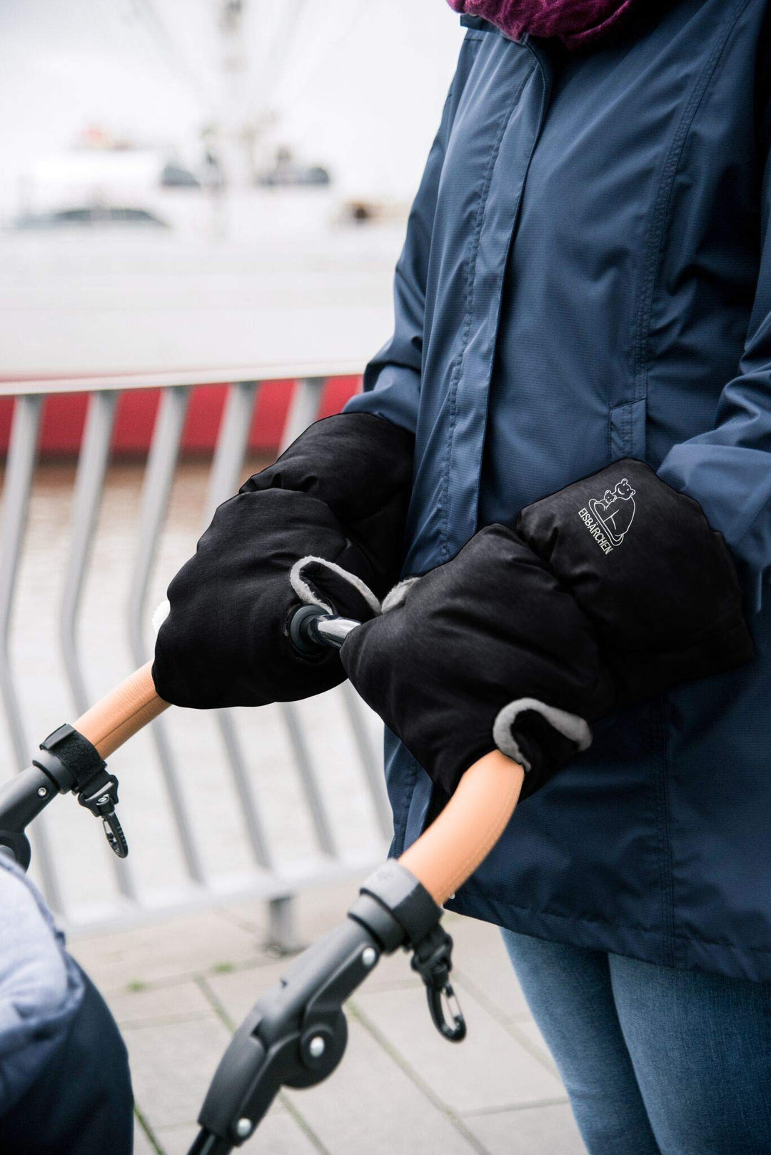Eisbärchen Handwärmer Kinderwagenmuff Universalgrösse (GS grau-schwarz)
