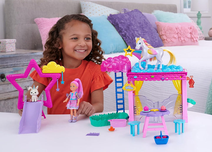 Barbie Chelsea-Puppe und Baby-Pegasus Spielset, geflügeltes Spielzeugpferd, Barbie A Touch of Magic