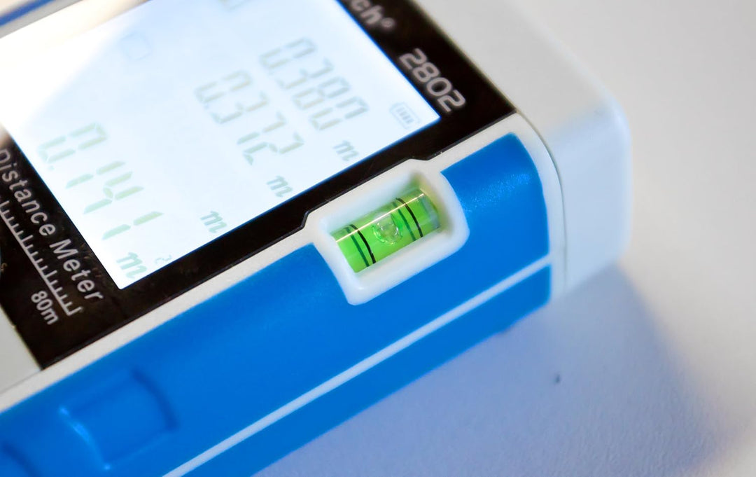 PeakTech P 2802 Profi Laser- Entfernungsmessgerät 0,05M … 80 M - mit Beleuchteter LCD-Anzeige und Wa