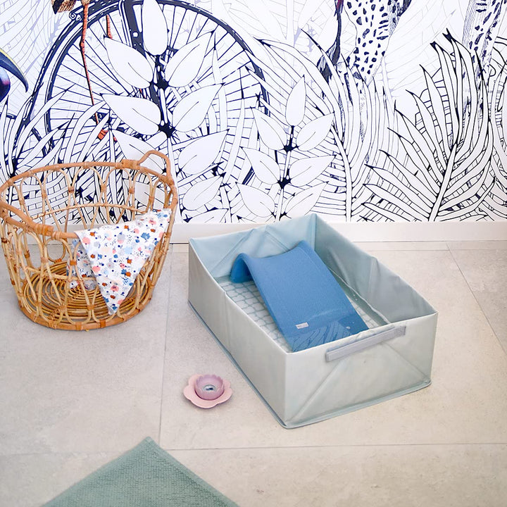 BÉABA , Faltbare Babybadewanne, ultrakompakt, stilvoll und trendig, praktischer Stauraum, minimaler
