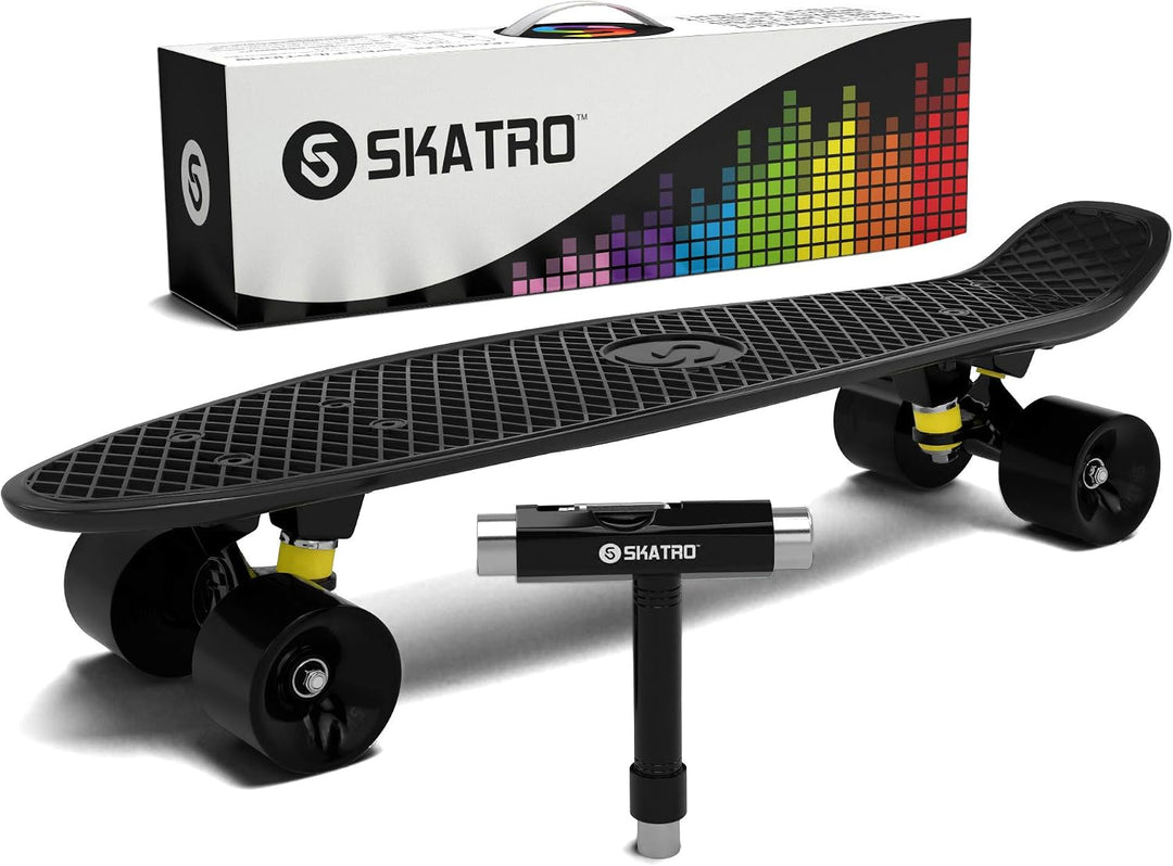 Skatro - Mini-Cruiser-Skateboard. 22 Zoll Kunststoff-Board im Retro-Stil, komplett mit Black Panther