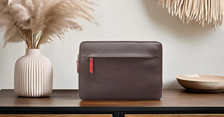 Pack & Smooch für MacBook Pro 14 Hülle | Pflanzlich Gegerbtes Leder | Handmade in Germany | Farbe in