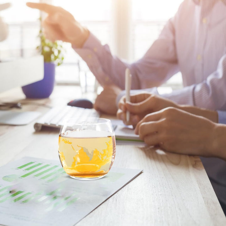 DOITOOL 2 Stück Whiskygläser Neuheit Getränkegläser Rum Felsen Glas Klarglas Cocktailbecher Weltkart
