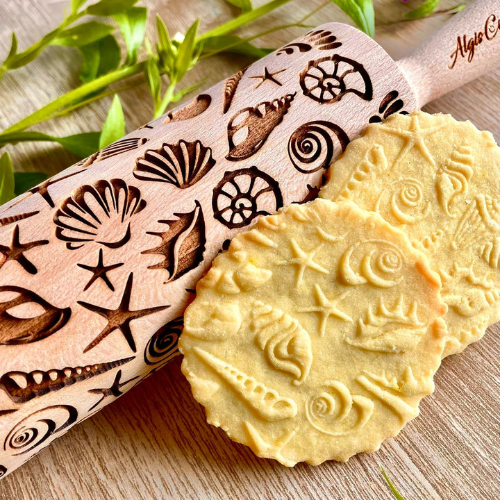 Nudelholz mit Muscheln für hausgemachtes Gebäck. Teigroller für Teig & Plätzchen, Kuchen & Gebäck. G